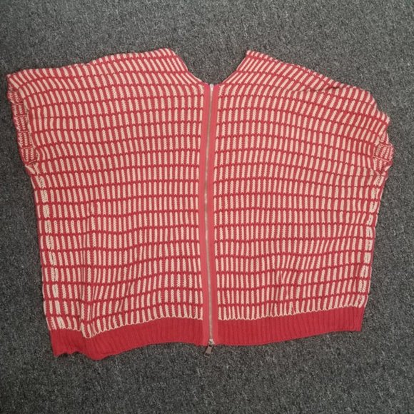 FREE PEOPLE Cotton V-Neck Poncho-Like Exposed Back Zipper Sweater - Picture 7 of 12